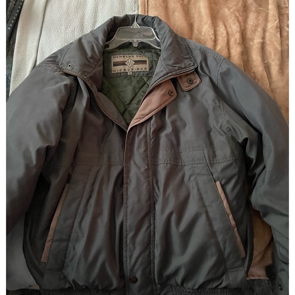 Members Only Other - Nice Men’s Green Members Only Jacket. Size Small. Great shape!